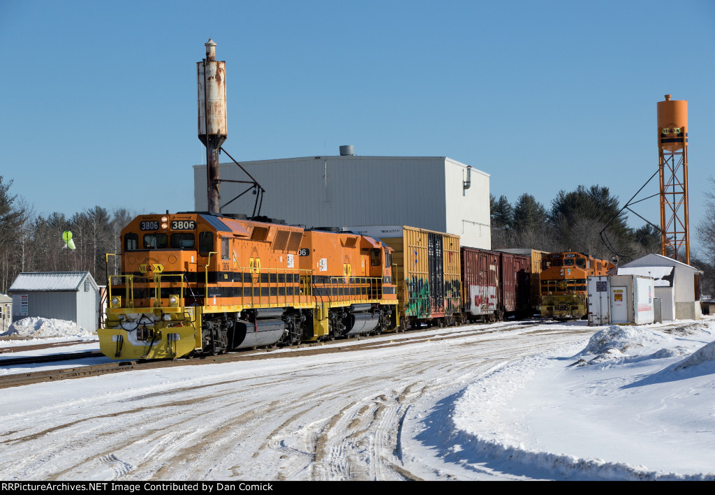 SLR 3806 Leads 512 Back from Danville